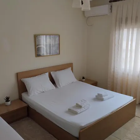 Modern Easy With Balcony Apartamento Polisi i Vogel